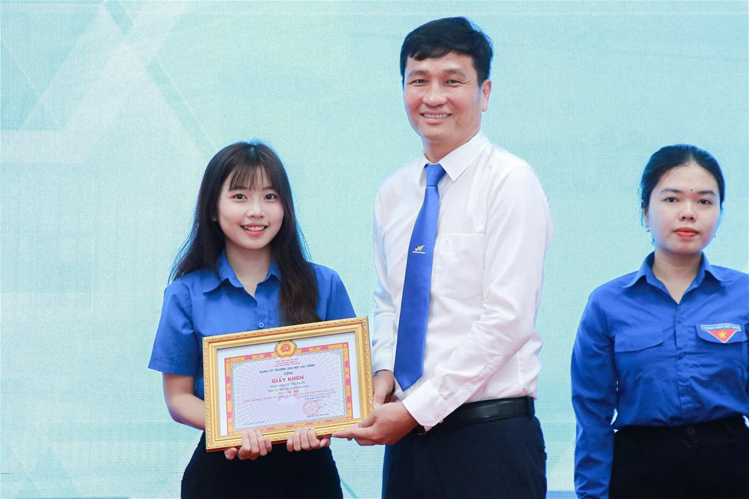 Sinh viên Lê Thị Tuyết - Sinh viên Ngành Quan hệ Công chúng